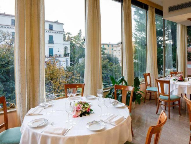 Grand Hotel Cesare Augusto سورينتو المظهر الخارجي الصورة