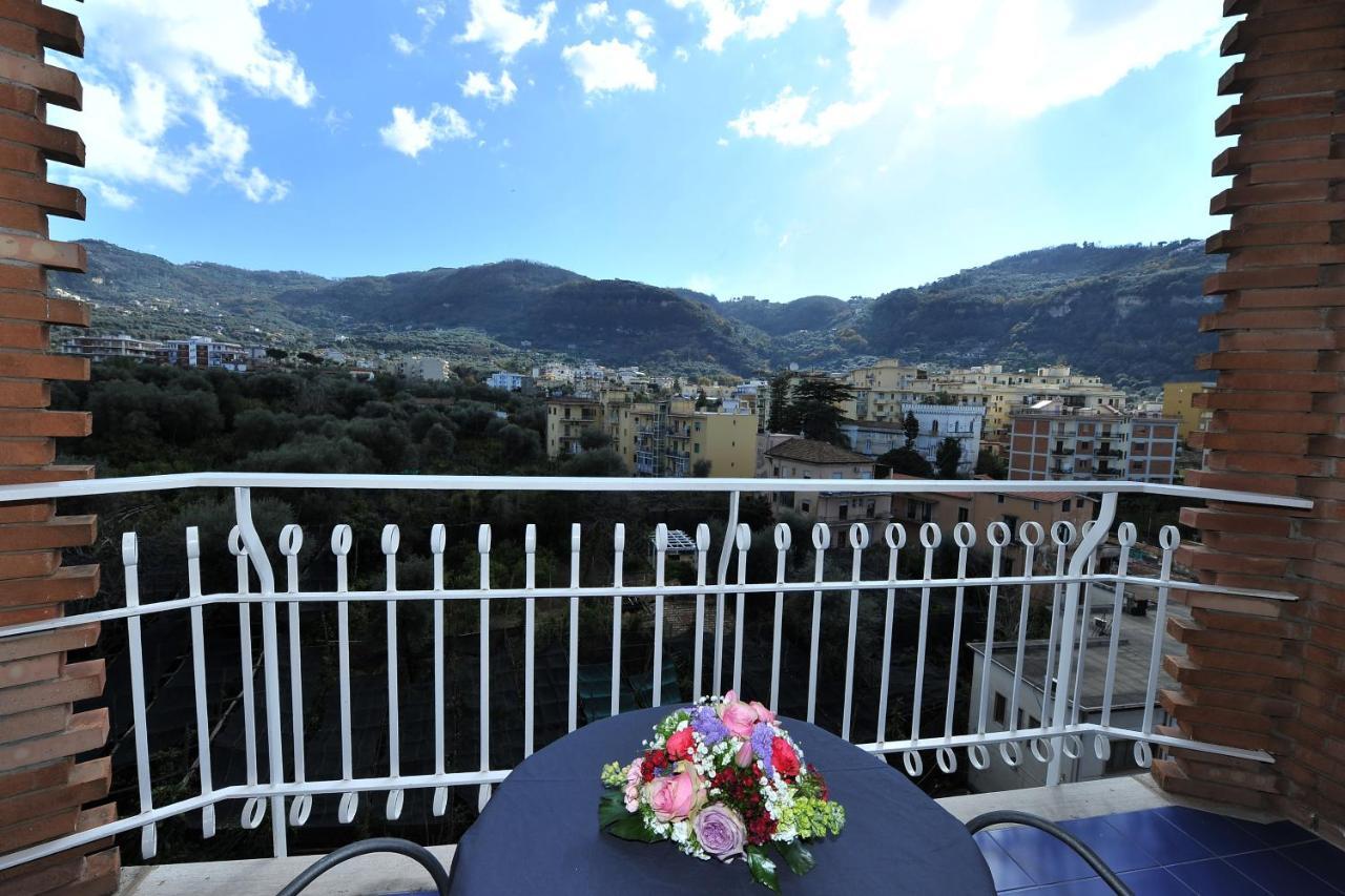 Grand Hotel Cesare Augusto سورينتو المظهر الخارجي الصورة